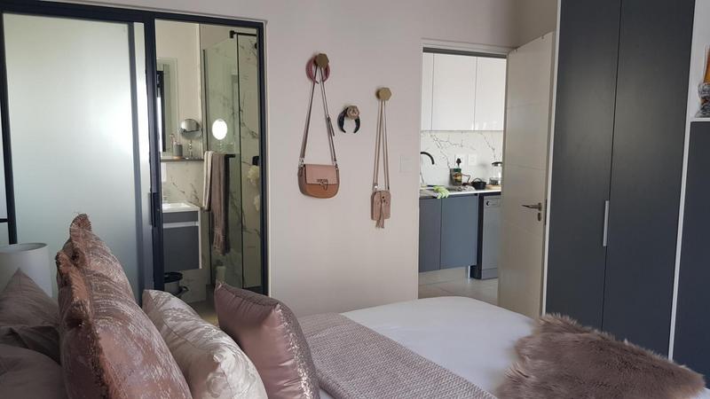 To Let 1 Bedroom Property for Rent in The Huntsman Western Cape